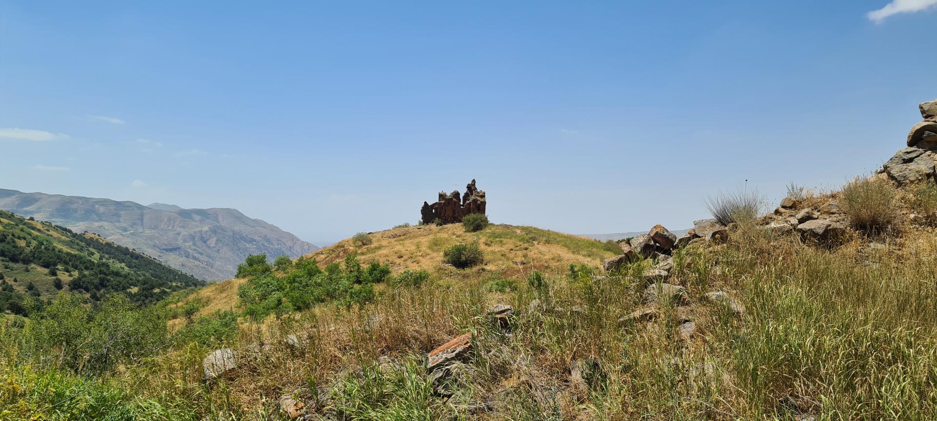 Havuts Tar Monastery