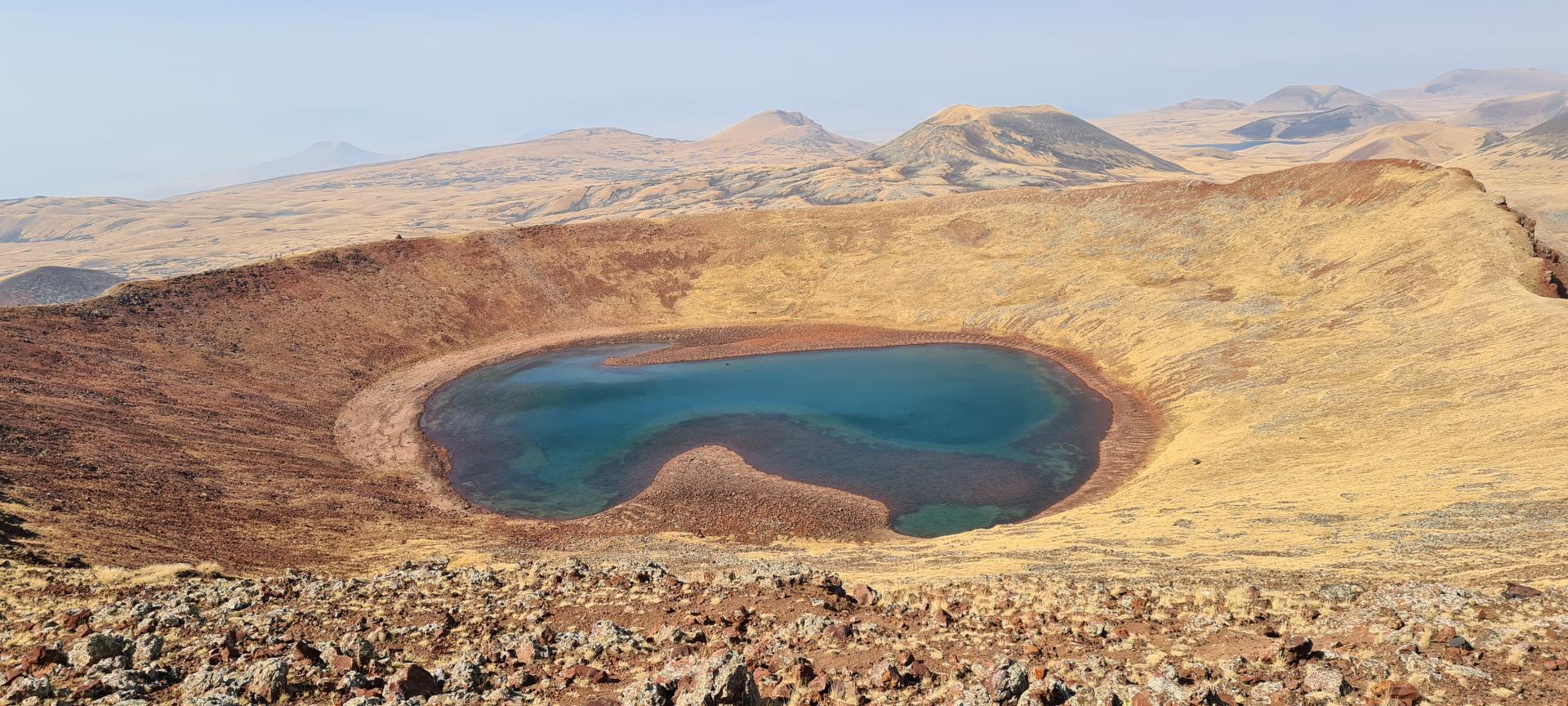 Azhdahak crater panorama