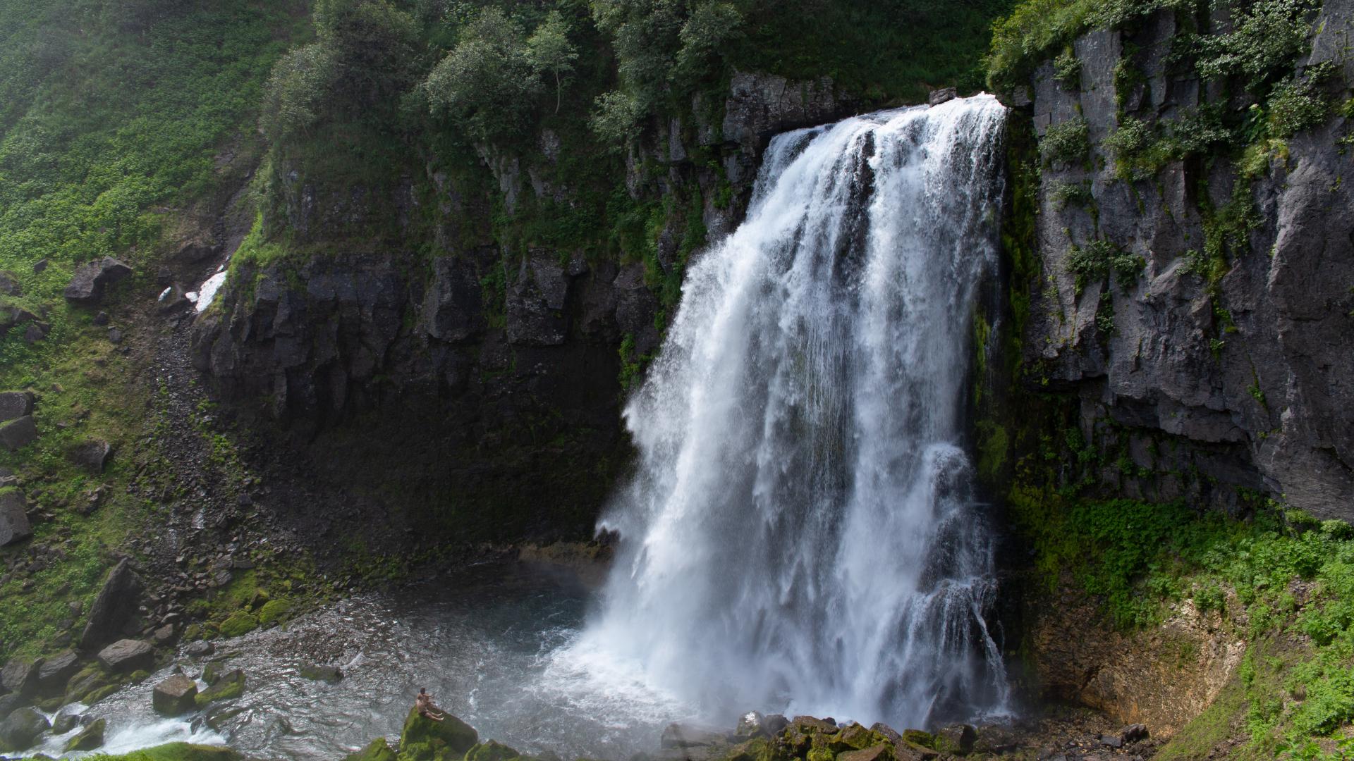 Spokoinyi Waterfall (Спокойный)